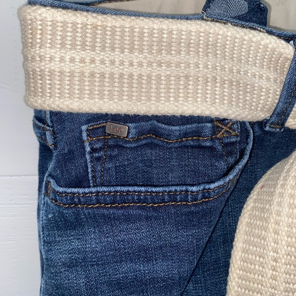 Lee jeans purse or bag . Recycled into a bag and lined inside . Has a white belt - Picture 3 of 4
